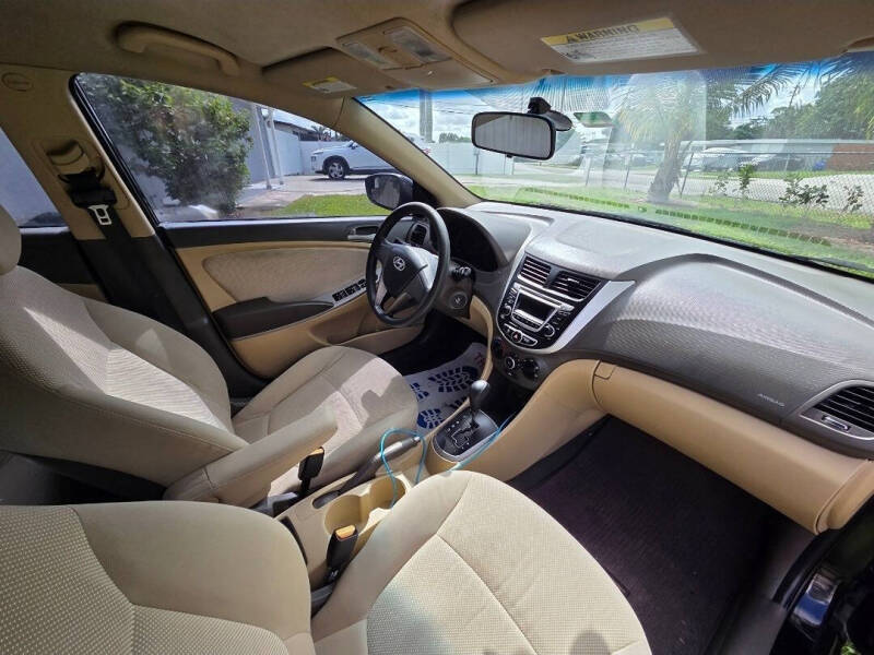 2014 Hyundai Accent GLS