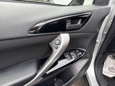 2024 Mitsubishi Eclipse Cross LE