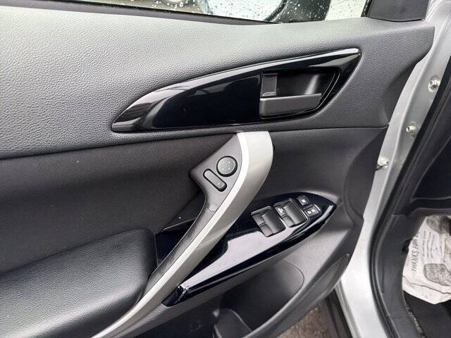 2024 Mitsubishi Eclipse Cross LE