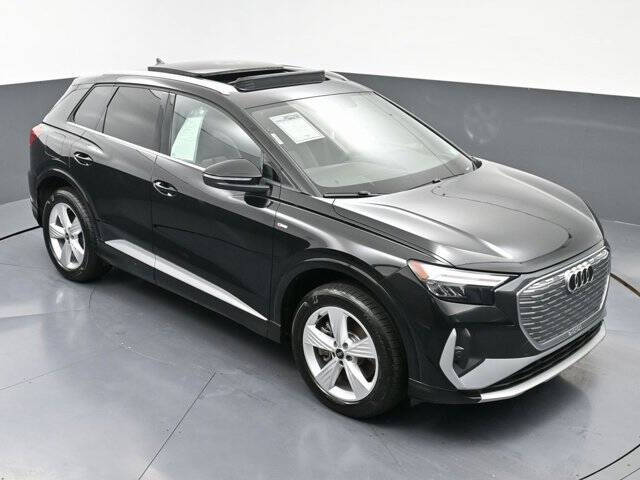 2024 Audi Q4 e-tron quattro Premium 50