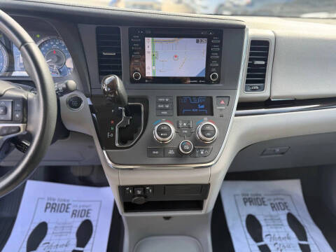 2019 Toyota Sienna XLE Premium 7-Passenger