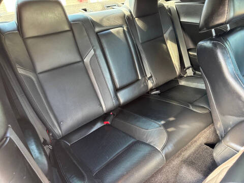 2015 Dodge Challenger SXT Plus