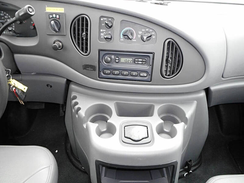 2003 Ford E-Series E-250