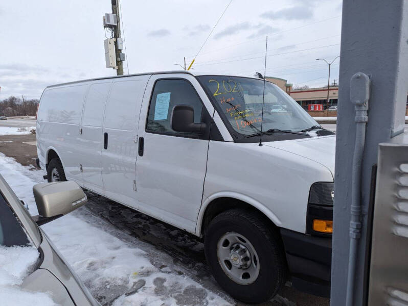 2021 Chevrolet Express 2500