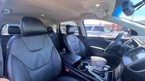 2017 Ford Edge Titanium