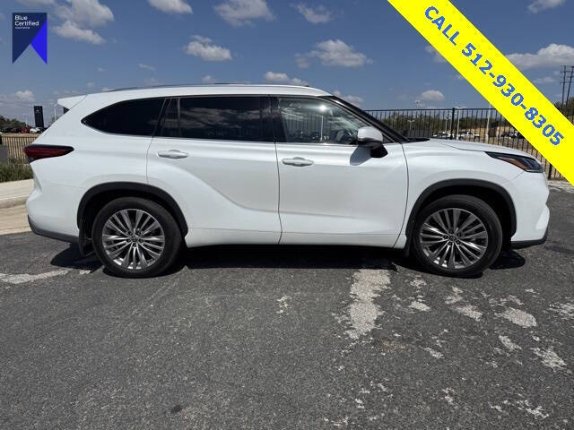 2022 Toyota Highlander Platinum