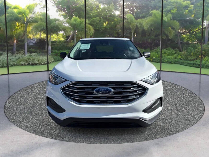 2022 Ford Edge SE