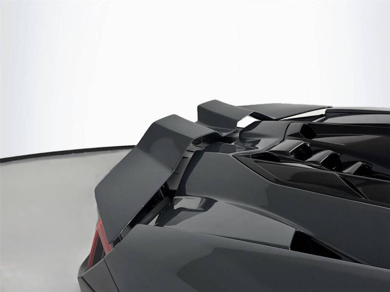 2024 Lamborghini Revuelto