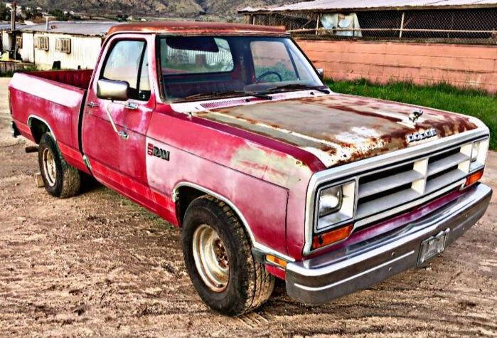 1988 Dodge D100 Pickup