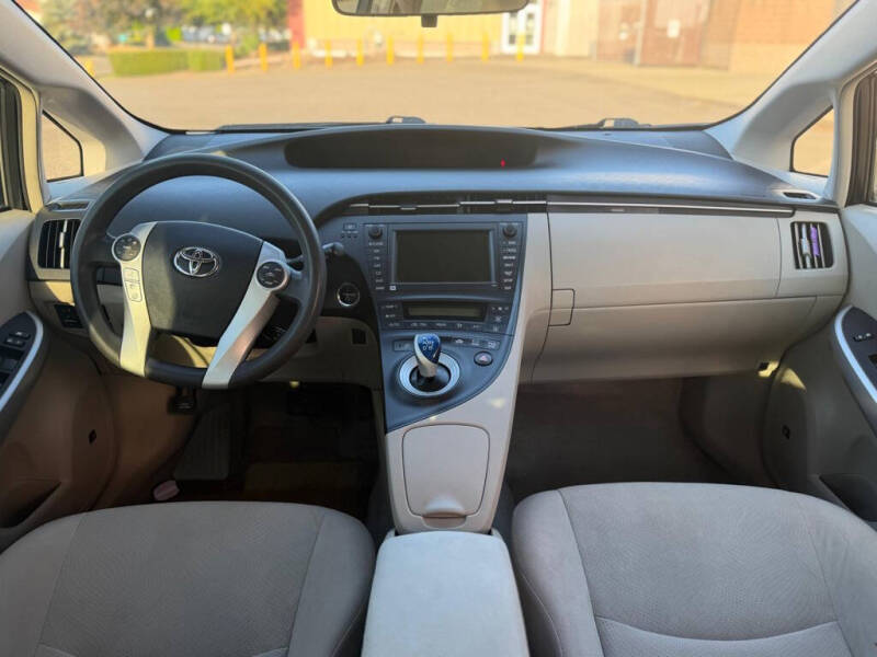 2010 Toyota Prius I