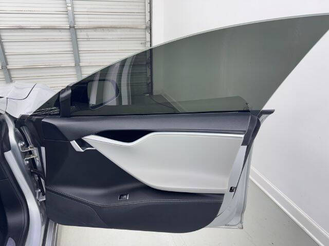 2015 Tesla Model S