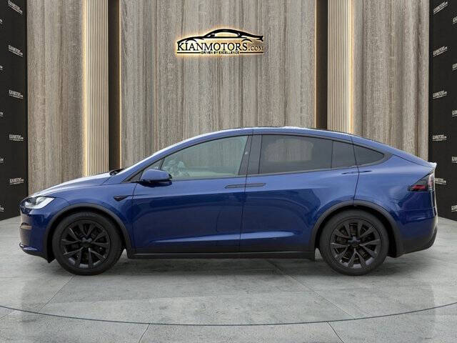 2023 Tesla Model X Standard Range