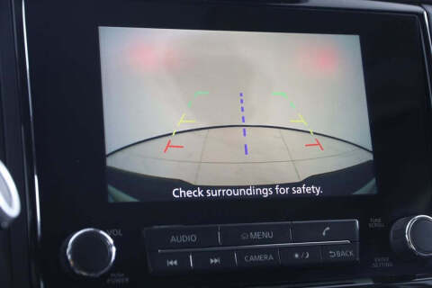 2023 Nissan Titan SV