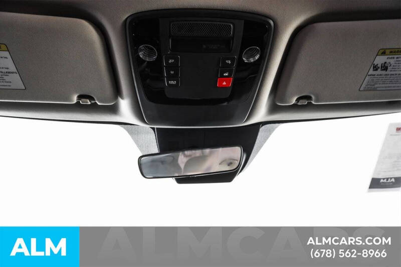 2024 Kia Carnival SX