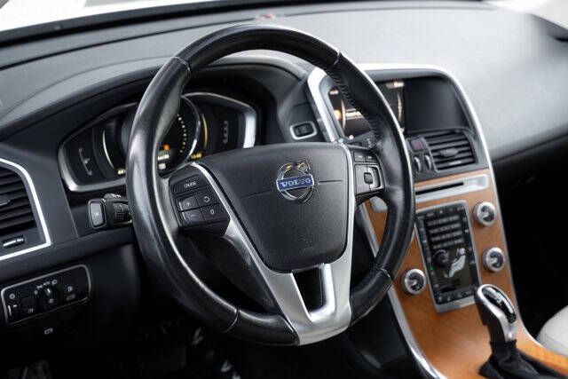 2017 Volvo XC60 T6 Inscription