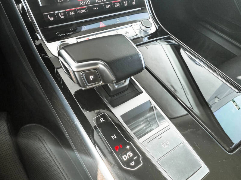 2022 Audi A8 L quattro 55 TFSI