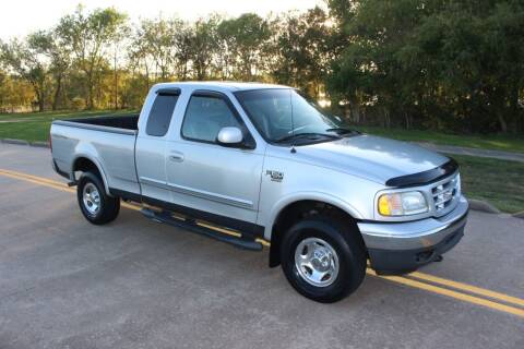 2002 Ford F-150 for sale at Clear Lake Auto World in League City TX