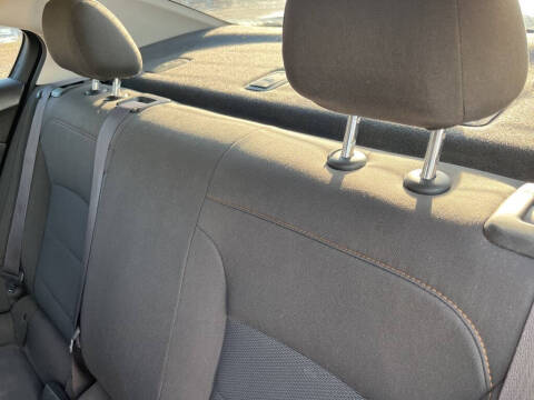 2017 Chevrolet Cruze LS Auto