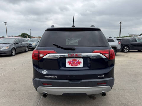 2017 GMC Acadia SLT-1