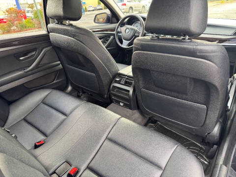 2015 BMW 5 Series 528i xDrive