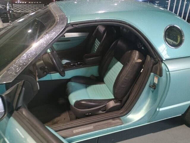 2002 Ford Thunderbird Deluxe