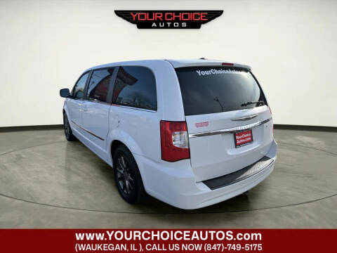 2016 Chrysler Town and Country S