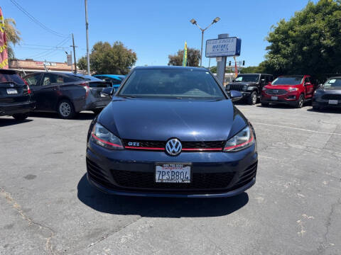 2016 Volkswagen Golf GTI S