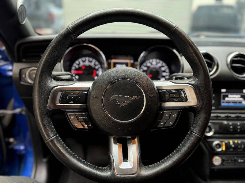 2017 Ford Mustang V6