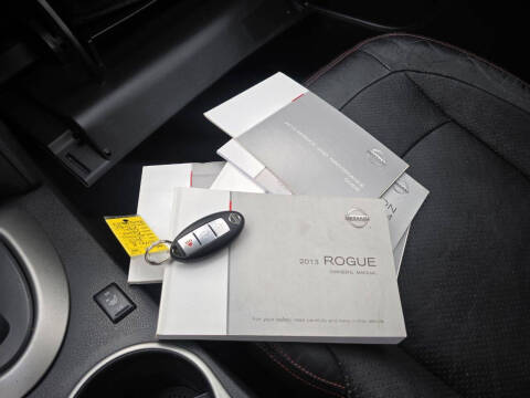 2013 Nissan Rogue SV w/SL Package