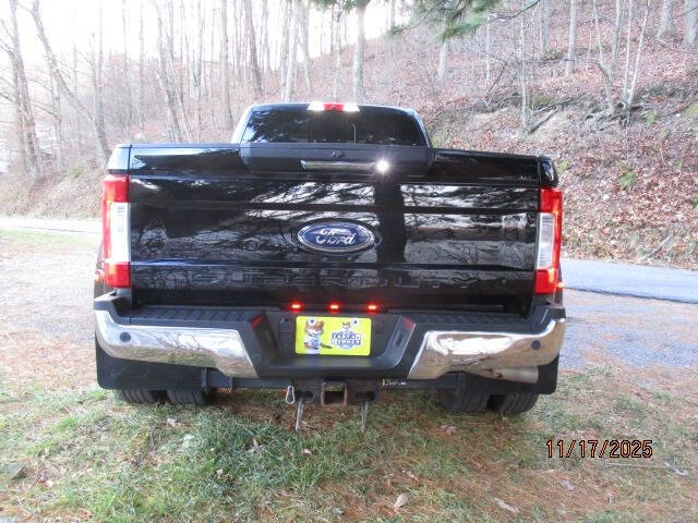 2017 Ford F-350 Super Duty Lariat