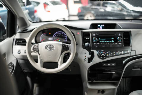 2013 Toyota Sienna
