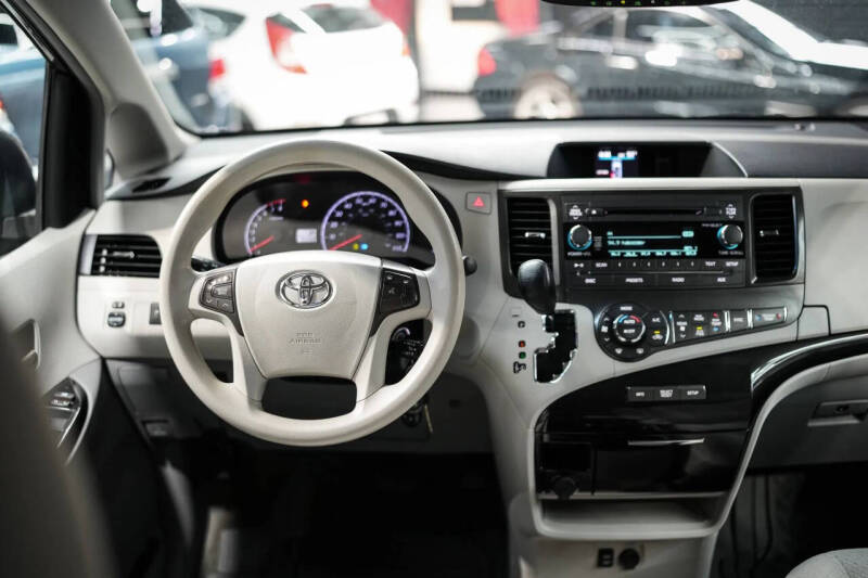 2013 Toyota Sienna