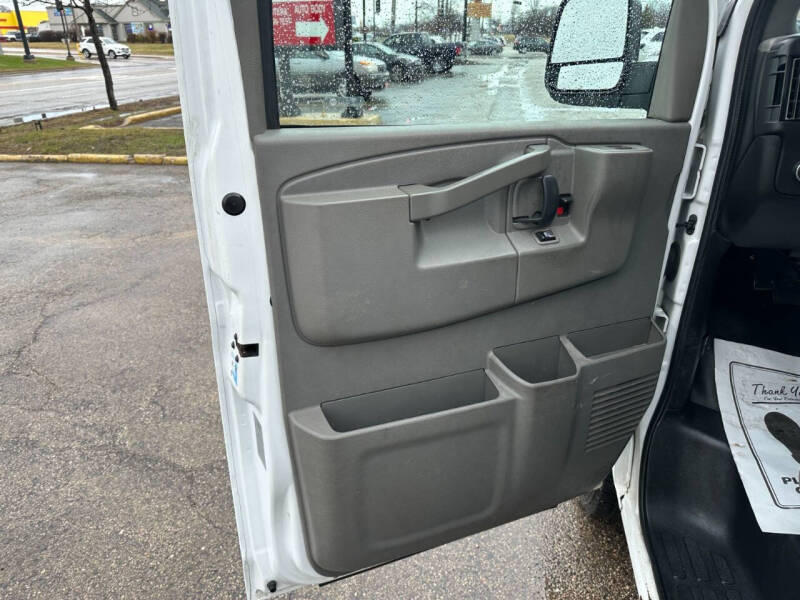 2020 Chevrolet Express 2500