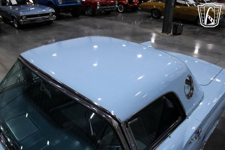 1957 Ford Thunderbird