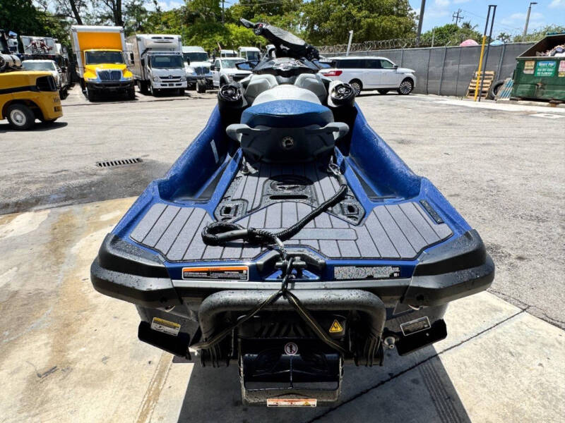 2023 Bombardier 14pc