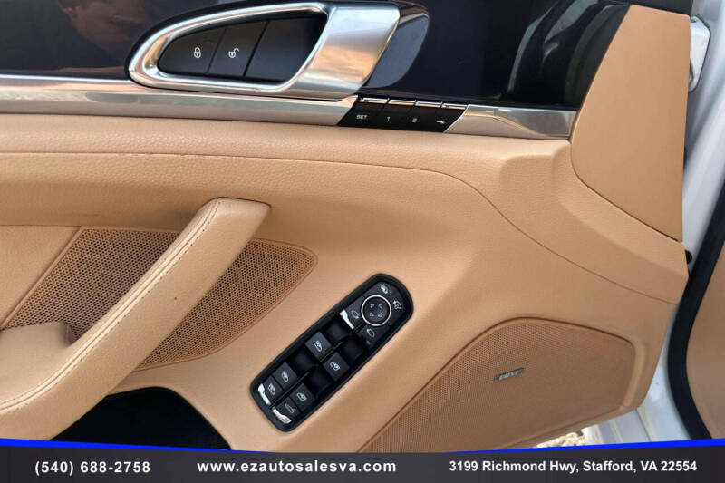 2016 Porsche Panamera