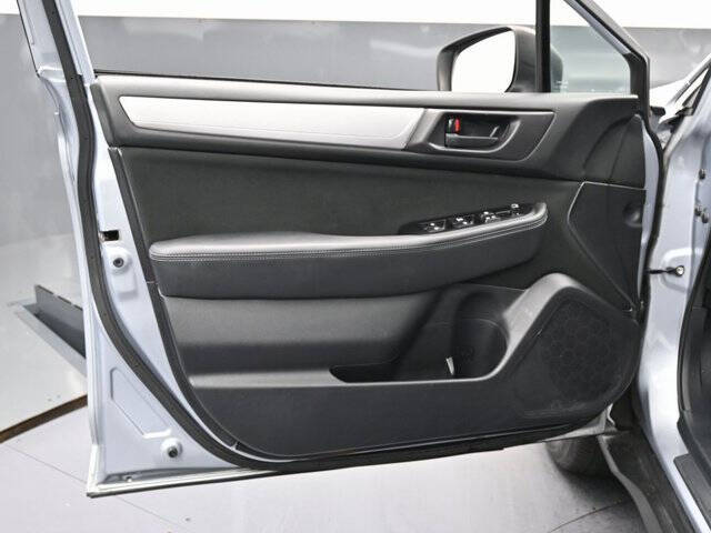 2019 Subaru Outback 2.5i