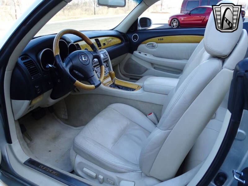 2002 Lexus SC 430