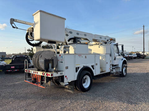 2015 Freightliner M2 106