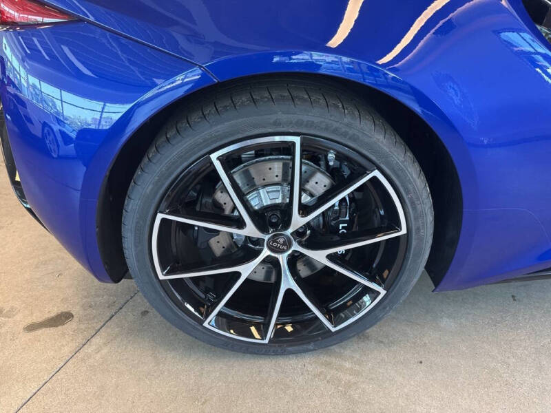 2025 Lotus Emira V6 Base
