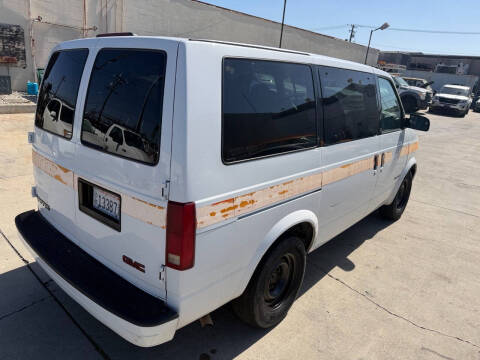 2000 GMC Safari SL