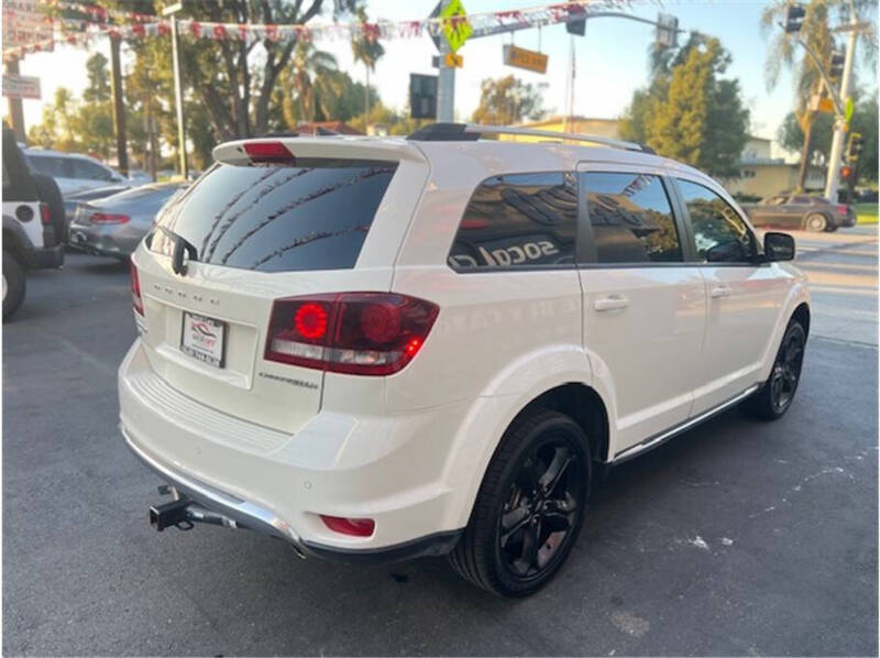 2018 Dodge Journey Crossroad