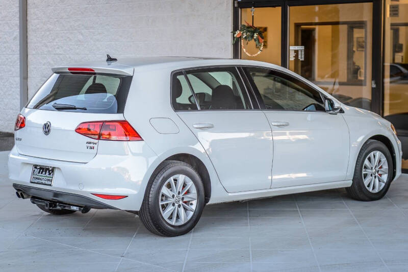 2016 Volkswagen Golf TSI S
