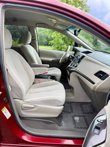 2011 Toyota Sienna