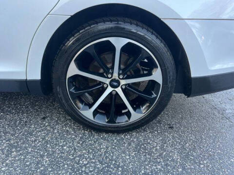 2016 Ford Taurus SEL