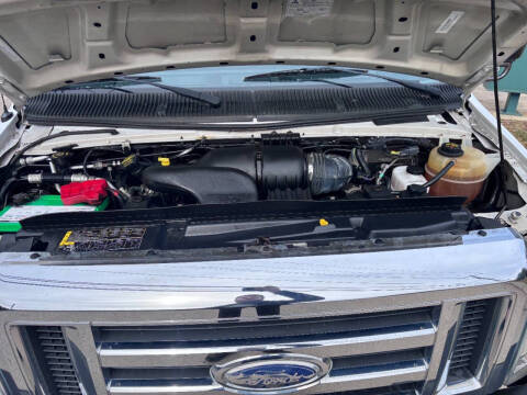 2014 Ford E-Series E-350 SD