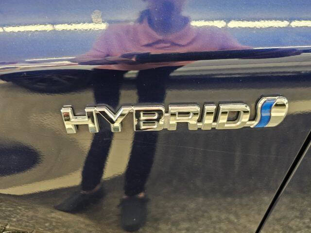 2014 Toyota Prius Two