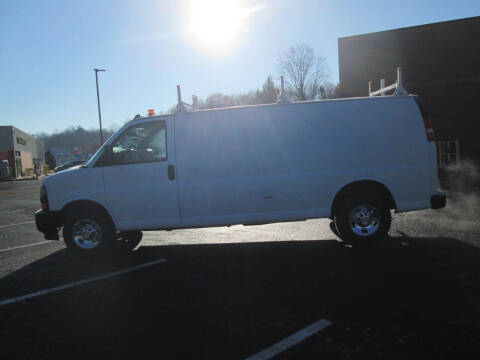 2022 Chevrolet Express 2500