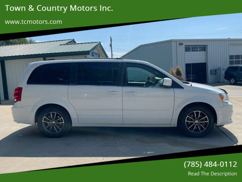 2017 Dodge Grand Caravan for sale at Town & Country Motors Inc. in Meriden KS