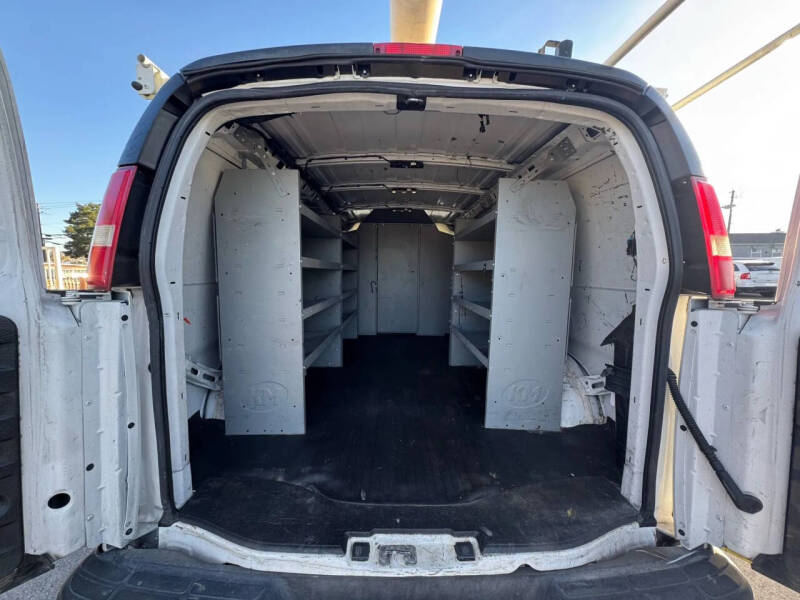 2018 Chevrolet Express 2500